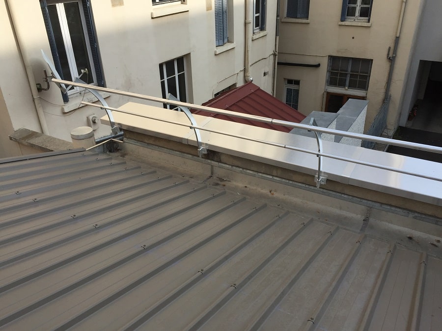 Couverture Bac acier et garde corps - chantier sur LYON