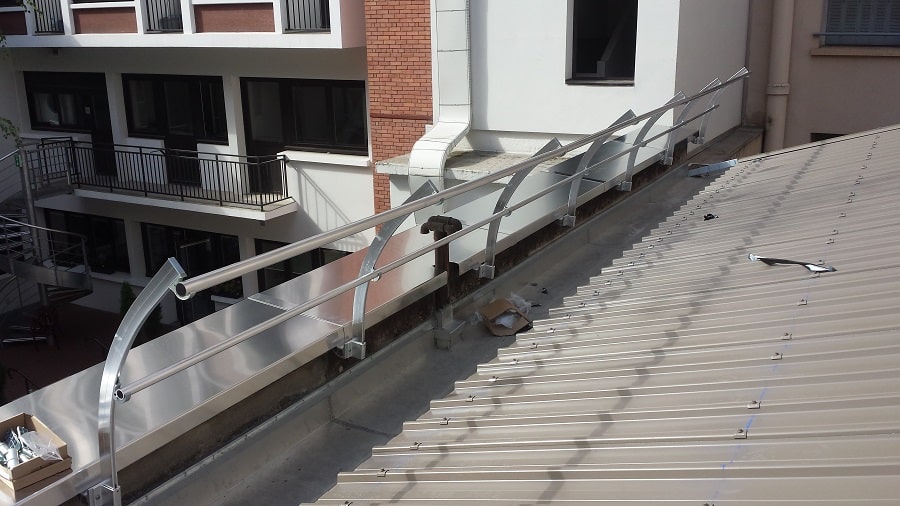 Couverture Bac acier et garde corps - chantier sur LYON